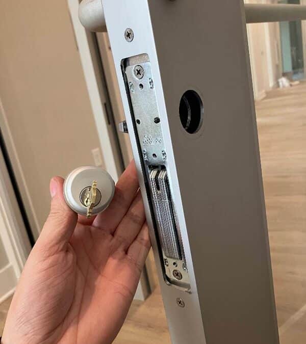 How to Choose the Right Lock Grade for Memphis, TN Commercial Doors